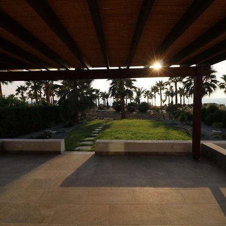 Yulya Villa By Taimoura Paphos Exterior photo